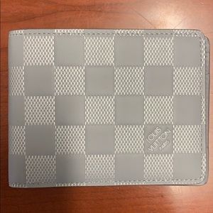 NWT Louis Vuitton Multiple Wallet